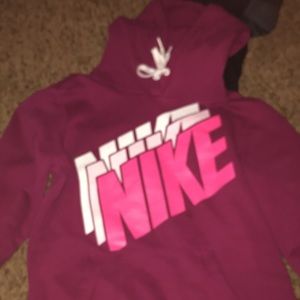 Pink nike pullover size: small